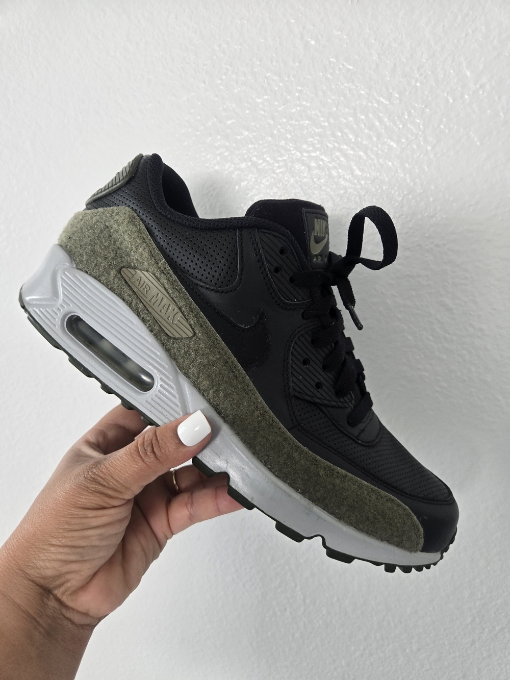Nike Air Max 90 Hal Men's Black and Olive Casual Sneakers Size US 9/EUR42.5